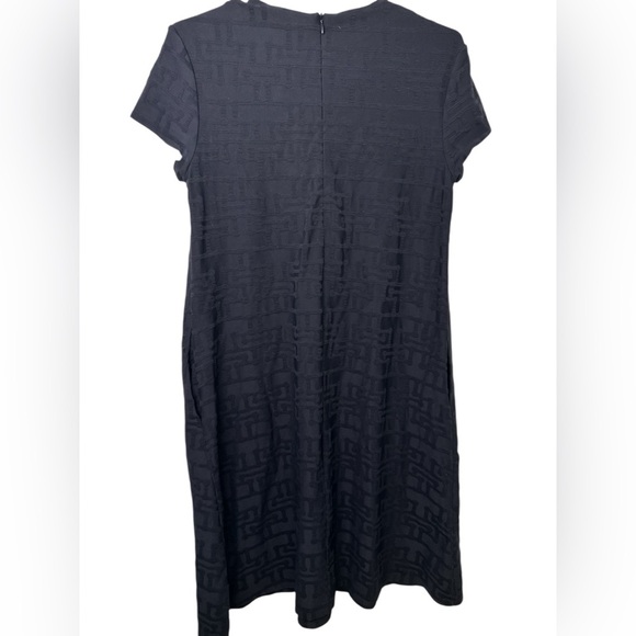 J.McLaughlin Black Textured Knit Jacquard Crew Neck Cap Sleeve Swing Dress - Picture 2 of 6